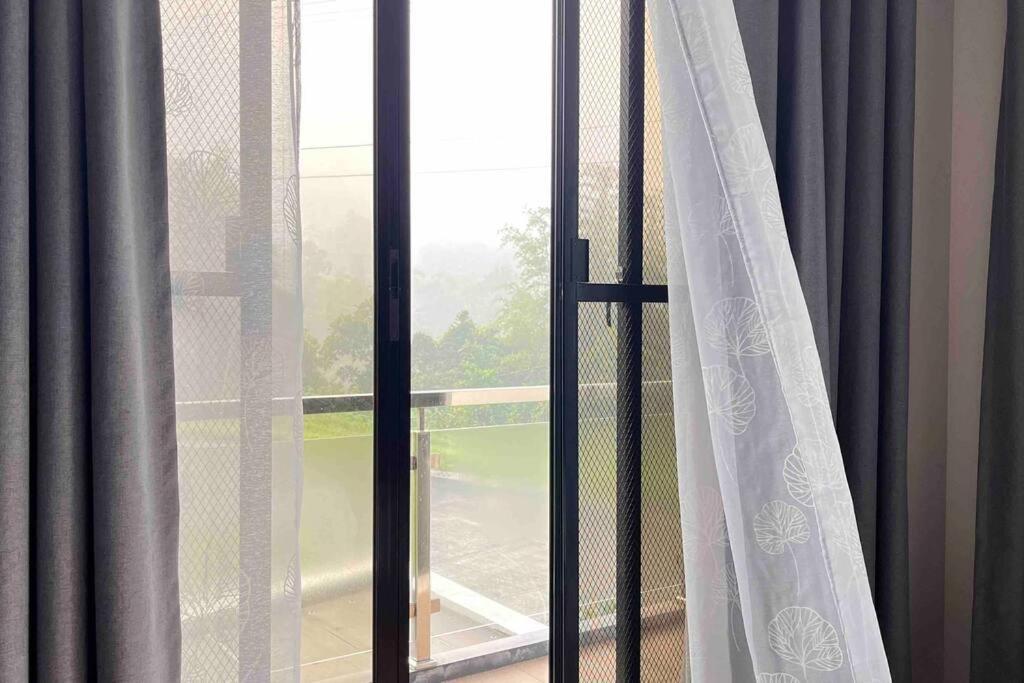 Overlooking Staycation At Sandari Batulao Tagaytay City Luaran gambar