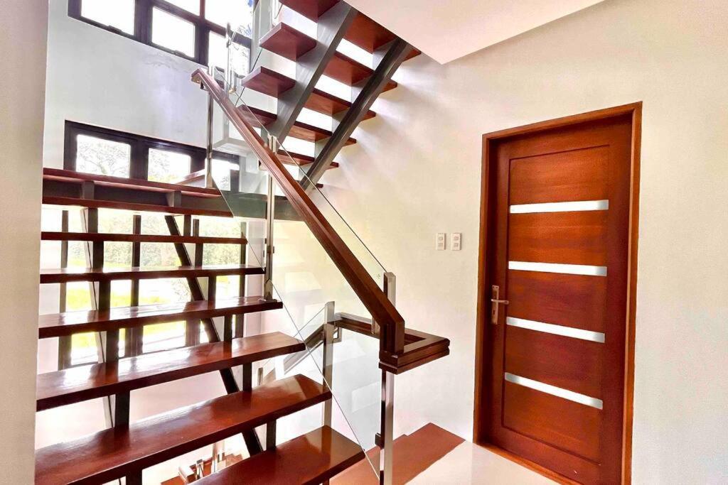 Overlooking Staycation At Sandari Batulao Tagaytay City Luaran gambar